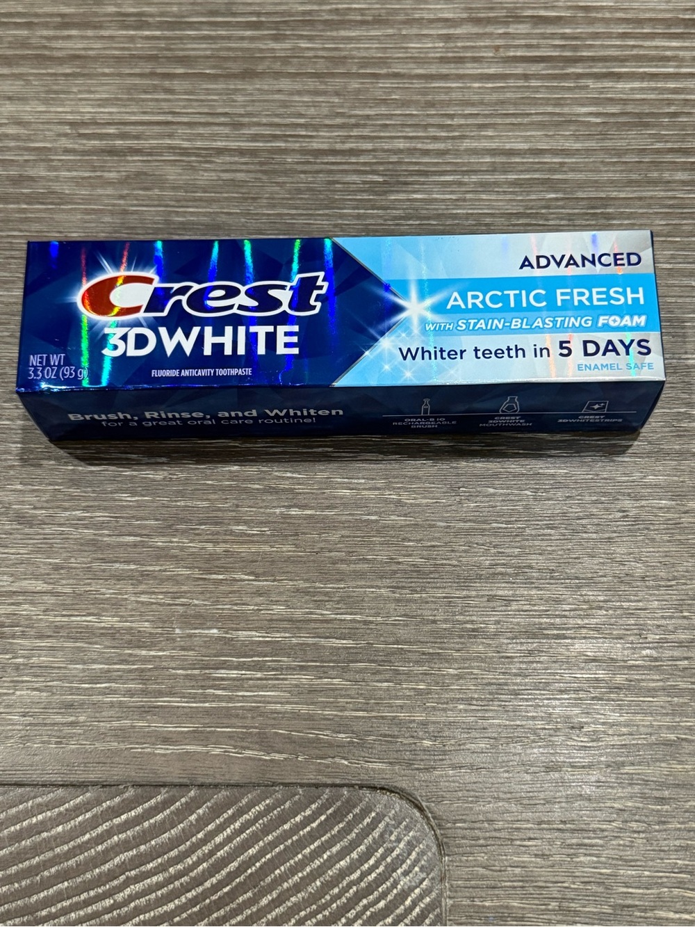 Crest 3D White Advanced Arctic Fresh Toothpaste with stain blasting foam